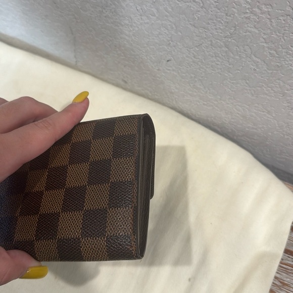 LOUIS VUITTON Sarah Wallet Damier - Picture 5 of 11
